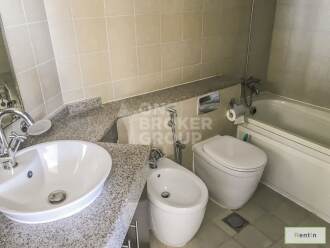 Well Maintained 2BR Apt. w/Open Kitchen