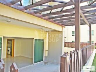 Huge Courtyard|2 BR plus study|Near pool