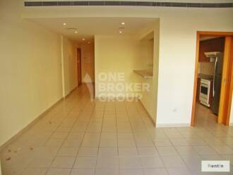 Huge Courtyard|2 BR plus study|Near pool