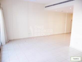 Huge Courtyard|2 BR plus study|Near pool