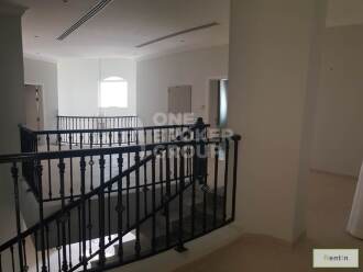 Exceptional 5 Bed with Beautiful Garden