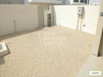 Well-Kept 3 BR Townhouse | Back to Back