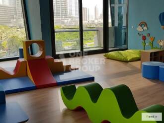 Brand New 1 BR Apt with balcony Sea View