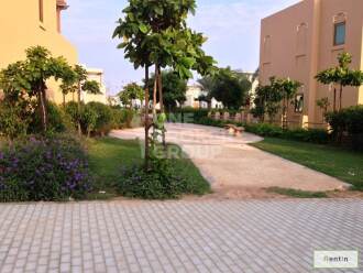 Landscaped 5BR Villa,Dubai Style, 2 Chqs