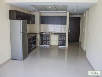 Vacant,Bay Central, Modern Style 2BR Apt