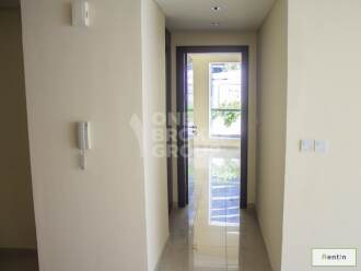 Vacant,Bay Central, Modern Style 2BR Apt