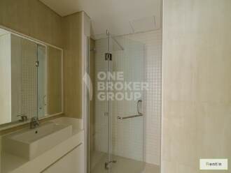 2BR plus Maids Beachfront Apt, Sea View