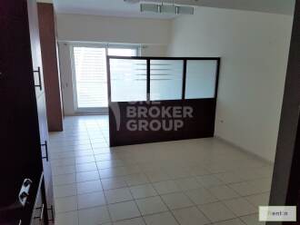 Spacious and large Studio, full Lake view