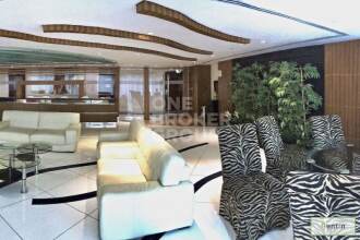 Spacious and large Studio, full Lake view