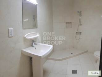 5 BR w/ Maids room + Garden, Independent