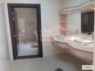 5 BR w/ Maids room + Garden, Independent