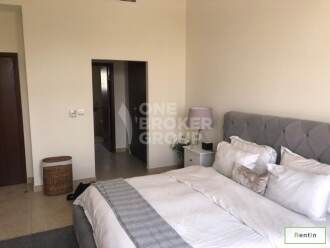 4 BR next to Park, single row, Mudon