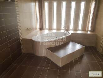 5BR+ (Elevator)+Private Swimming  Pool