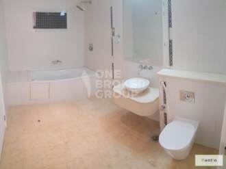 5BR+ (Elevator)+Private Swimming  Pool