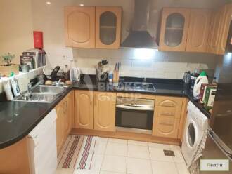 Mid floor 1 Bed with partial marina view