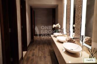 Elegant 1BED | Wide Balcony |View of Marina