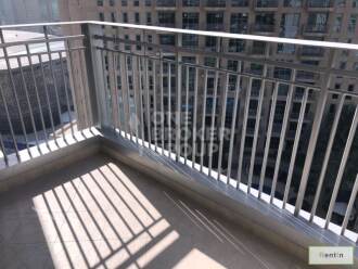 Vacant 1 bedroom at  Standpoint Tower B