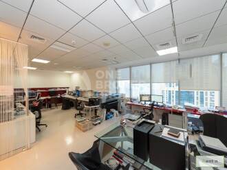 Fully Fitted Office w/ Lake View Saba Tower