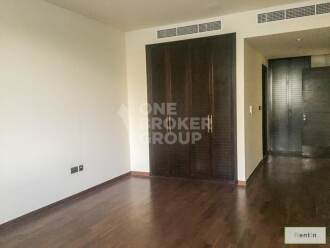 Rare Apartment,Private Garage,Beach Front