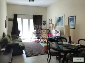 Well maintained 1 Bed Apt w/ Garden View
