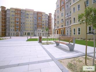 Well maintained 1 Bed Apt w/ Garden View