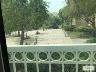 Well maintained 1 Bed Apt w/ Garden View