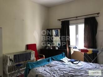 Well maintained 1 Bed Apt w/ Garden View