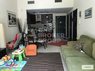 Well maintained 1 Bed Apt w/ Garden View