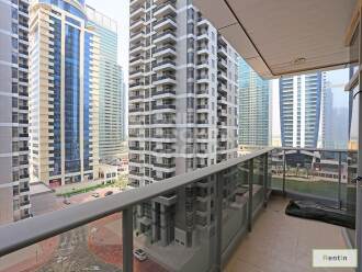 Chiller Free Luxury Furnished Green Lake