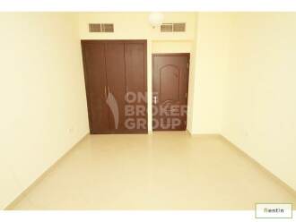 Large 2 Bed with Breathtaking Lake Views