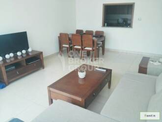 Huge and Fully Furnished 1 Bed Apt,Vacant