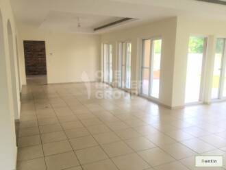 Beautiful 7 BR Type 12, with Private Pool