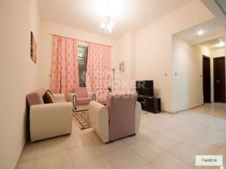 Elegant 2 Bed with Balcony, Vacant Unit