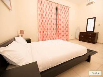Elegant 2 Bed with Balcony, Vacant Unit