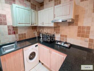 Elegant 2 Bed with Balcony, Vacant Unit
