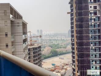 Furnished Studio Apt, High Floor, Vacant