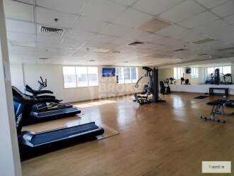 Furnished Studio Apt, High Floor, Vacant