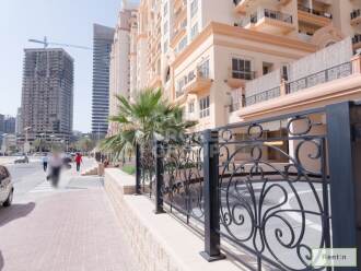 High Floor, Canal view, 1 BR Apt, Vacant