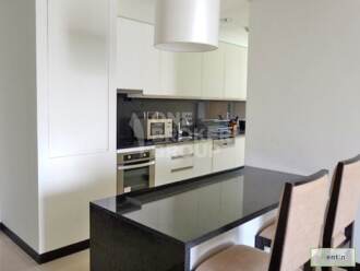 Fully Furnished 1 Bed Apt. middle floor