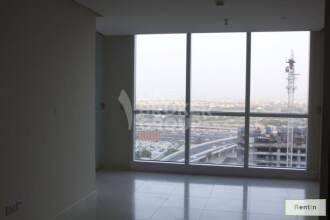 Vacant 3 Bedroom Apt w/ Partial Sea View
