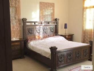 Full Lake view, Perfect condition, vacant and ready