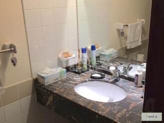 Full Lake view, Perfect condition, vacant and ready