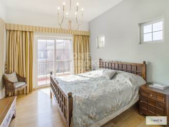 Upgraded Corner 6 BR villa -Mirador with pool