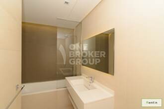 Lower floor | Modern 1 BR in West Avenue
