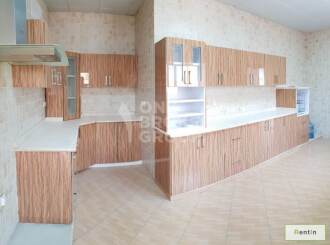 Luxurious 5 BR Villa plus Maids w/ Garden