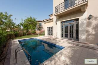 Stunning Whispering Pines Villa, Vacant