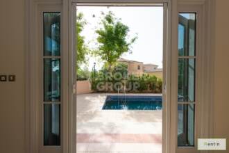 Stunning Whispering Pines Villa, Vacant