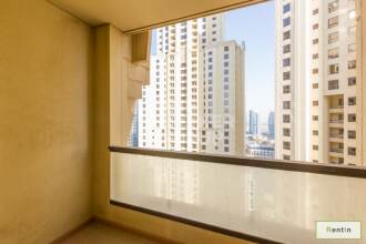 Unfurnished 2 Bed Apt w/ Community View