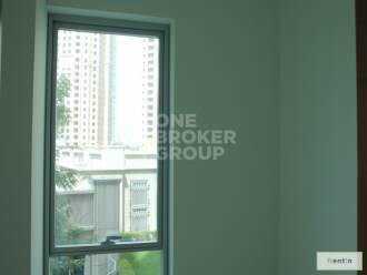 Beautiful Low Floor Unit + Storage,Vacant