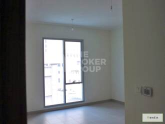 Beautiful Low Floor Unit + Storage,Vacant